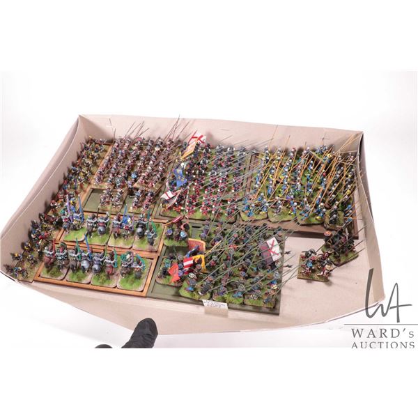 Large selection of what appears to be 15mm figures including Renaissance knights, pike men, various 
