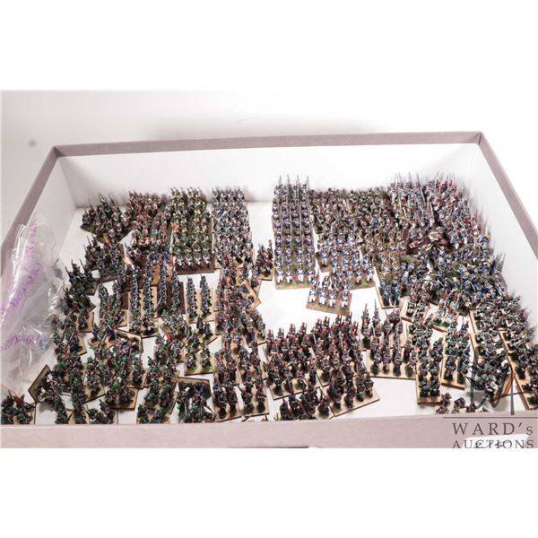 Large selection of what appears to be 15mm Napoleonic Fusiliers and Grenadiers. Approximately 590 in