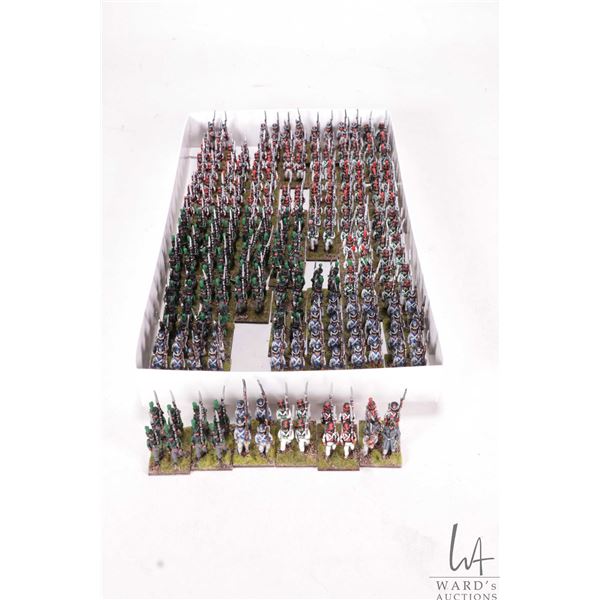 Large selection of what appears to be 15mm Napoleonic infantry. Approximately 256 individually and i
