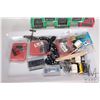 Image 2 : Lot containing an assortment of 1:87 scale miniature cars and vehicles