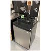 Image 1 : Insignia 1-Tap Beverage Cooler Kegerator (glassware not included)