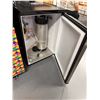 Image 5 : Insignia 1-Tap Beverage Cooler Kegerator (glassware not included)
