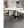 Image 5 : Herman Miller LBM919191AJS Adjustable Height Sit-to-Stand Table 59" x 39"