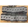 Image 6 : Lot of (32) Assorted Siemens Circuit Breakers