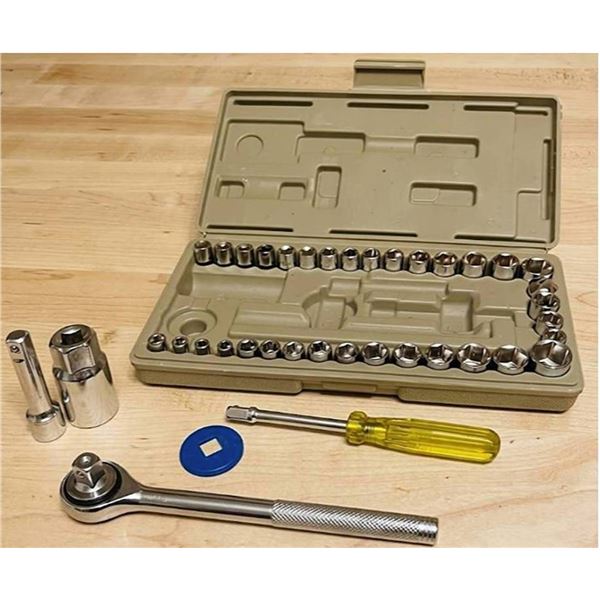 ProGrade 40-Piece Socket Wrench Set