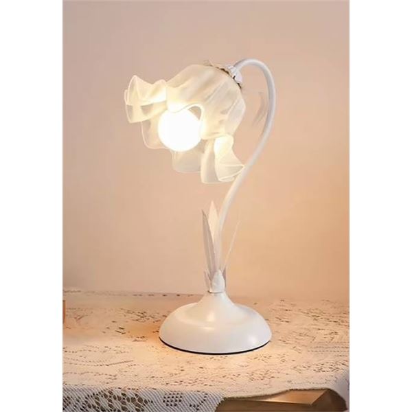 White LED Flower Table Lamp
