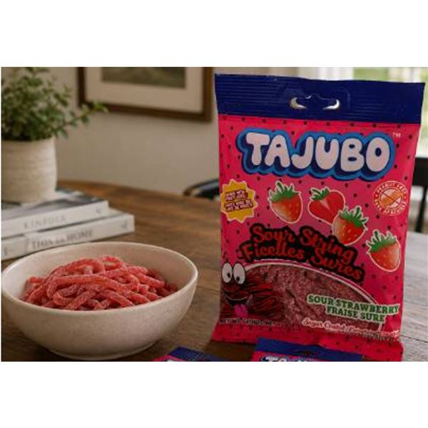 Tajubo Sour Strawberry String Candy 80g