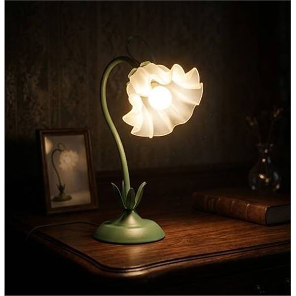 White LED Flower Table Lamp