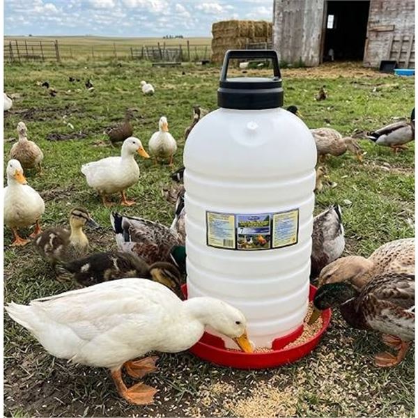 FARM-TUFF 7-Gallon Poultry Waterer