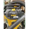 Image 2 : DeWalt 6-Gallon Wet/Dry Vac