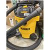 Image 3 : DeWalt 6-Gallon Wet/Dry Vac