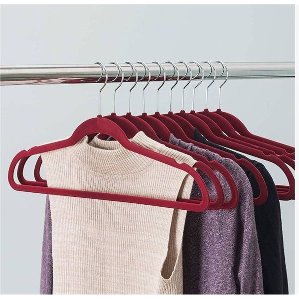 Amazon Basics Velvet Hangers 100-Pack