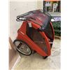 Image 4 : Thule Red Two-Seat Bicycle Trailer