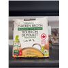 Image 2 : Lot of 2 - Kirkland Organic Chicken Broth Packs of 6 x 946ml