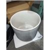 Image 2 : Rivet Dark Grey Stoneware Planter