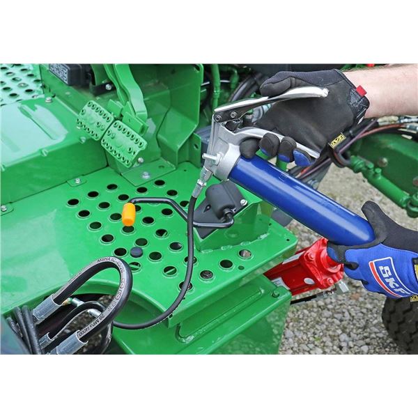 Lincoln 1134 Extra Heavy Duty Pistol Grip Grease Gun, 6 Inch Rigid Extension, Dual Lip Follower, Var