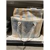 Image 2 : Canvas Tote Bag With Palm Leaf Print