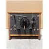 Image 1 : WWII Signal Corps Frequency Meter