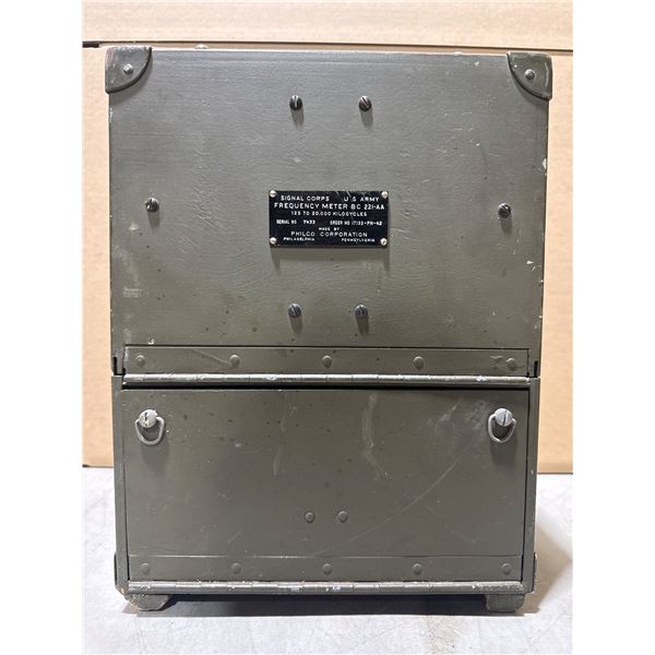 WWII US Army Philco Signal Corps Frequency Meeter