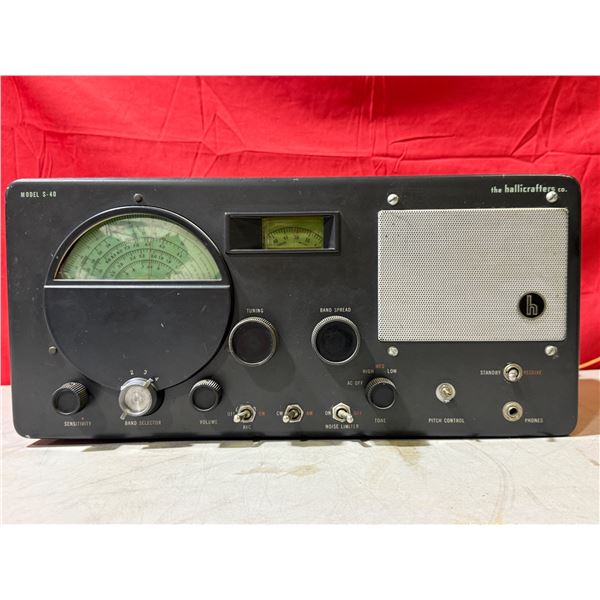 The Hallicrafters Co. Model S-40 Shortwave Communication Receiver