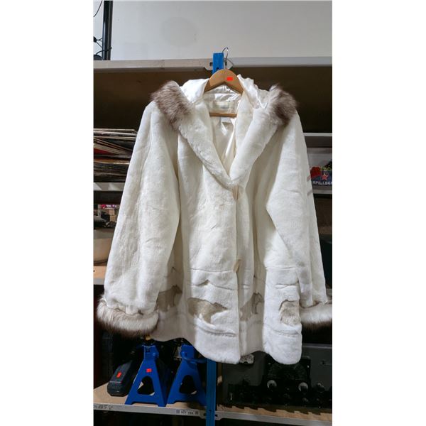 VTG Penmans Plus Faux Fur Jacket