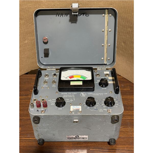 Northeast Electronics Corp. Model TTs-37B-1 Measuring Set