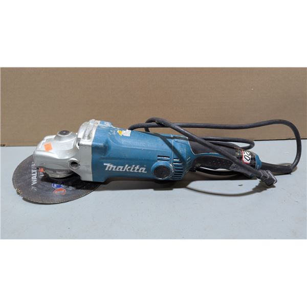 Makita Angle Grinder GA7050