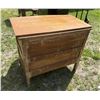 Image 6 : ANTIQUE OAK WASH STAND