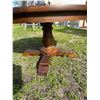 Image 9 : VINTAGE OAK PEDESTAL CONVERTIBLE TABLE
