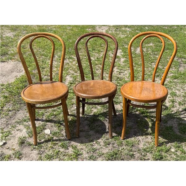 VINTAGE CLASSIC THONET-STYLE BENTWOOD CHAIRS, LOT OF THREE