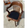 Image 7 : ANTIQUE VICTORIAN OAK SWIVEL DESK OFFICE CHAIR