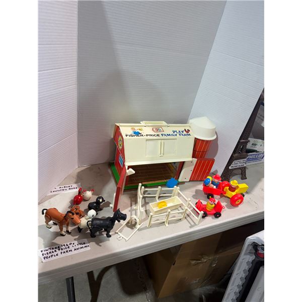 Vintage 1960s Fisher-Price little people farm animals and play farm
