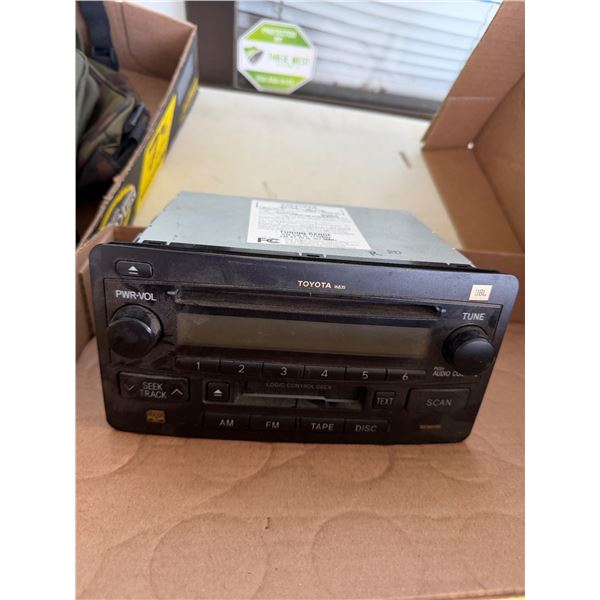 Toyota vehicle stereo