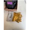 Image 1 : Welding, mask and gloves