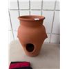 Image 1 : Strawberry planter