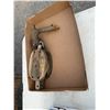 Image 1 : Antique block