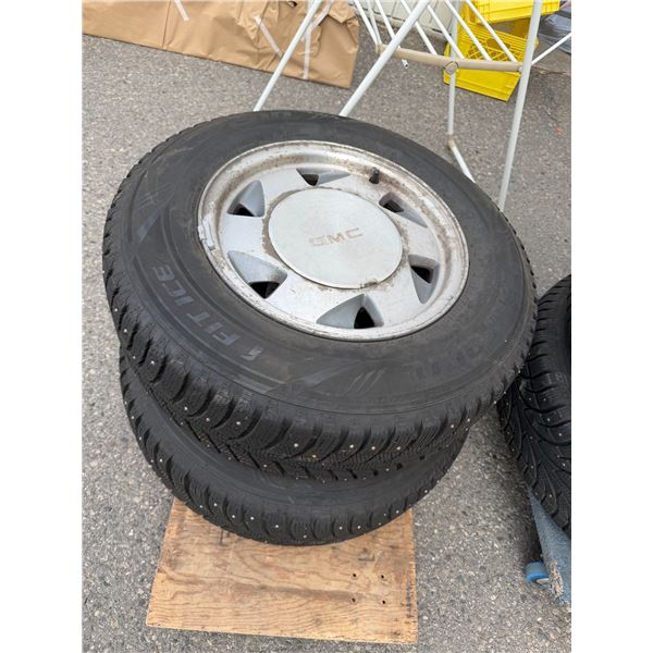 Tires with rims 215/70 R15