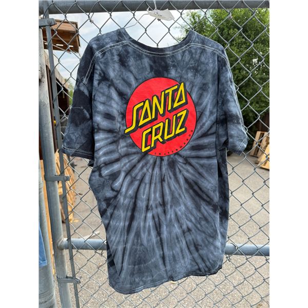 Santa Cruz T-shirt, size XL