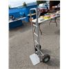 Image 1 : Tip Dolly