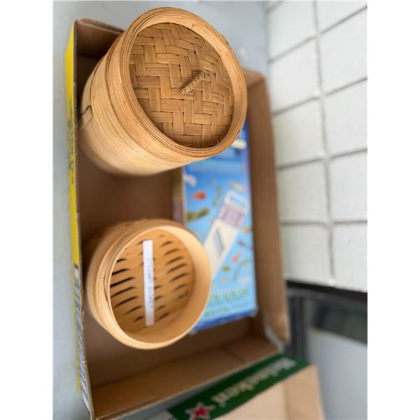 Steamer baskets and slice
