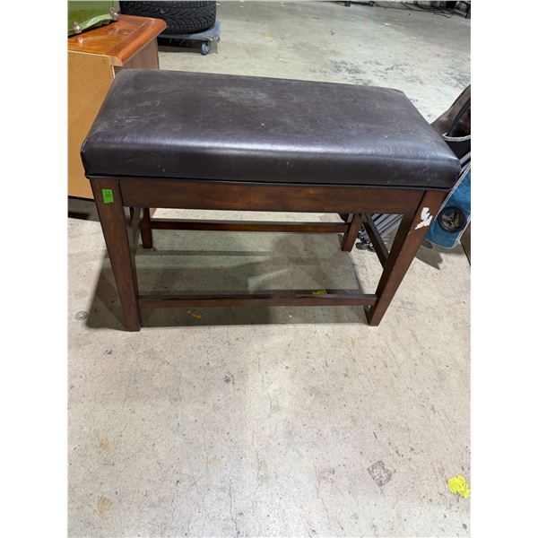 Storage Bench 32" x 16" x 25" to the seat