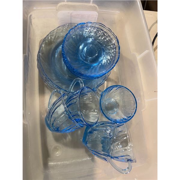 tea cups, saucers, and lunch plates