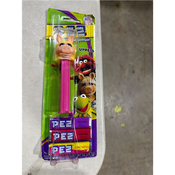 Pez muppets dispenser