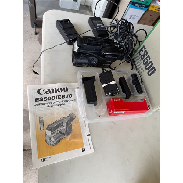 Canon video camera ES 500