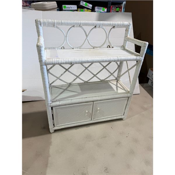 Wicker shelf