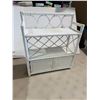 Image 1 : Wicker shelf
