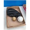 Image 1 : Ball glove, and balls