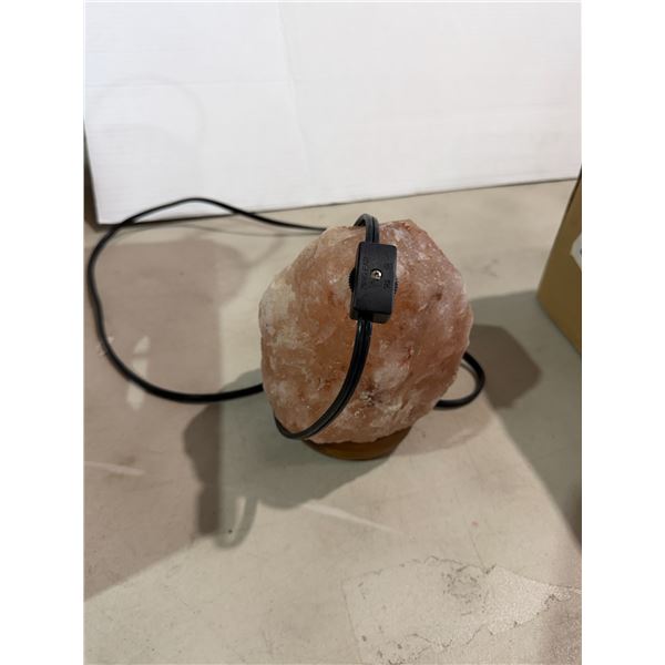 Salt lamp