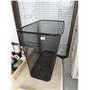 Image 1 : Wastebasket