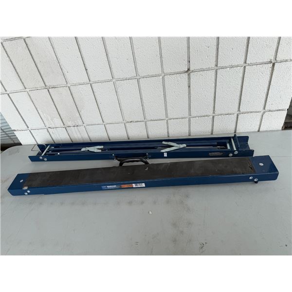 Mastercraft folding sawhorses
